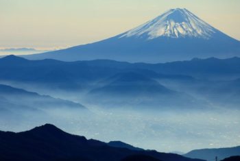 富士山周りの自然を味わおう！秋冬のドライブ観光スポット特集